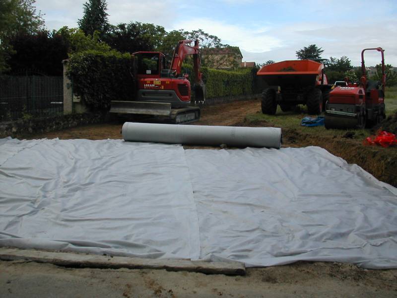 Réalisation d’une grande allée et parking en gravillonnage concassé Saint-Martin-Belle-Roche dans le Rhône