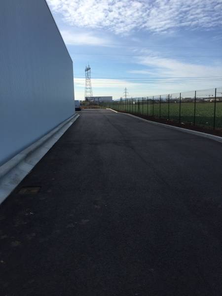 Création d’un parking et des abords de bureaux professionnels en enrobé noir sur 1000 m² près de Lyon