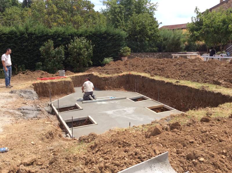 Réalisation d’une grande allée et parking en gravillonnage concassé Saint-Martin-Belle-Roche dans le Rhône