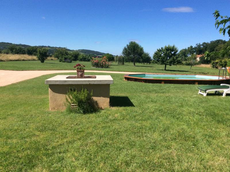 Réalisation d’une grande allée et parking en gravillonnage concassé Saint-Martin-Belle-Roche dans le Rhône