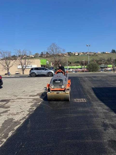Réfection d’un parking d’une enseigne commerciale à Chasse-Sur-Rhône (69)