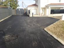 Notre zone d'activité pour ce service Tarifs pour vos travaux d'enrobés couleur noir ou rouge : créez une allée, une cour ou un parking sur-mesure
